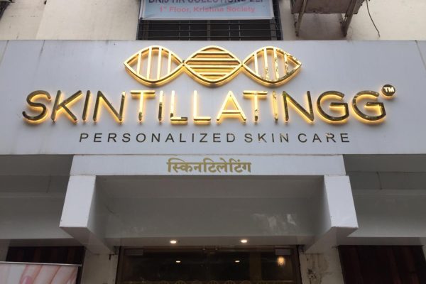 Signage maker for acrylic letters with 3D effects for branding