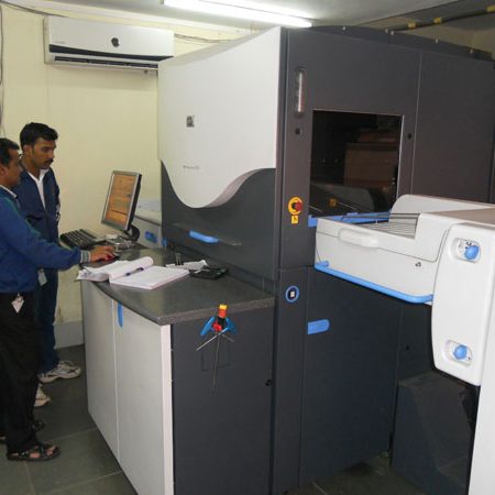 Label printing unit for product packaging
