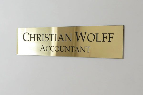 Signage maker for indoor branding and display graphics